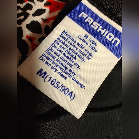 NWT Medusa GRAPHIC Tee Shirt 100% Cotton - Picture 4 of 5